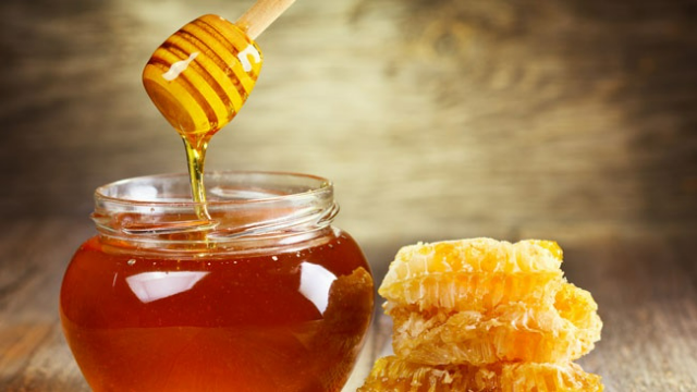 8 Manfaat Madu Asli untuk Kesehatan Tubuh